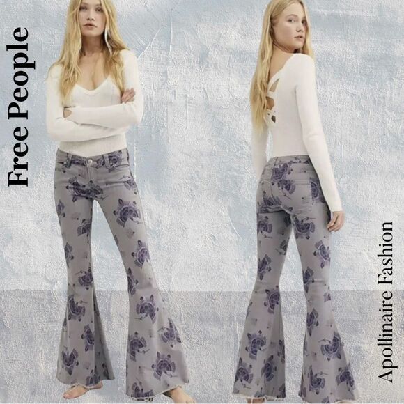 Free People Denim - We The Free Mid-Rise Super Flare Bell Bottom Denim Jeans Size 31 NWT RARE